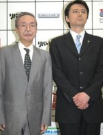 ▼ギララは敵か味方か?_d0017381_2184351.jpg