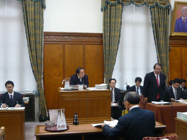 決算行政監視委員会　第４分科会_e0092715_188384.jpg