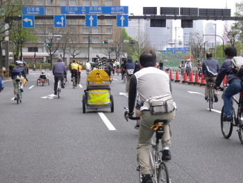 東京アースデイ自転車ライドに有志で参加しました_c0145828_1258485.jpg