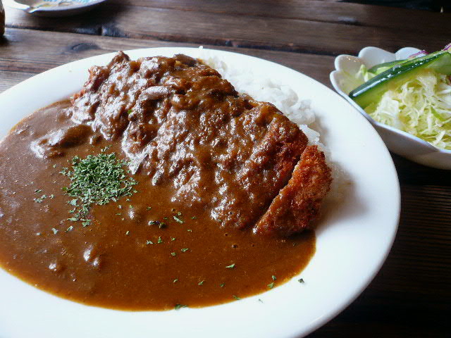 リンダルハウスのカツカレー_e0005253_18165041.jpg