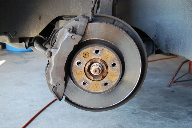 Brembo 6ポッド キャリパー ポルシェと自分の世界