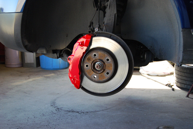 Brembo 6ポッド キャリパー ポルシェと自分の世界