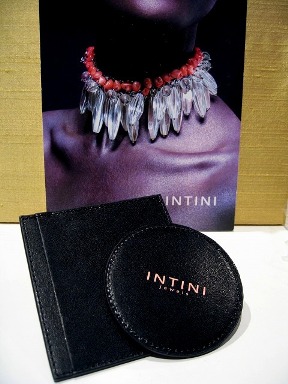 INTINI展示会のご案内_b0115615_1115643.jpg