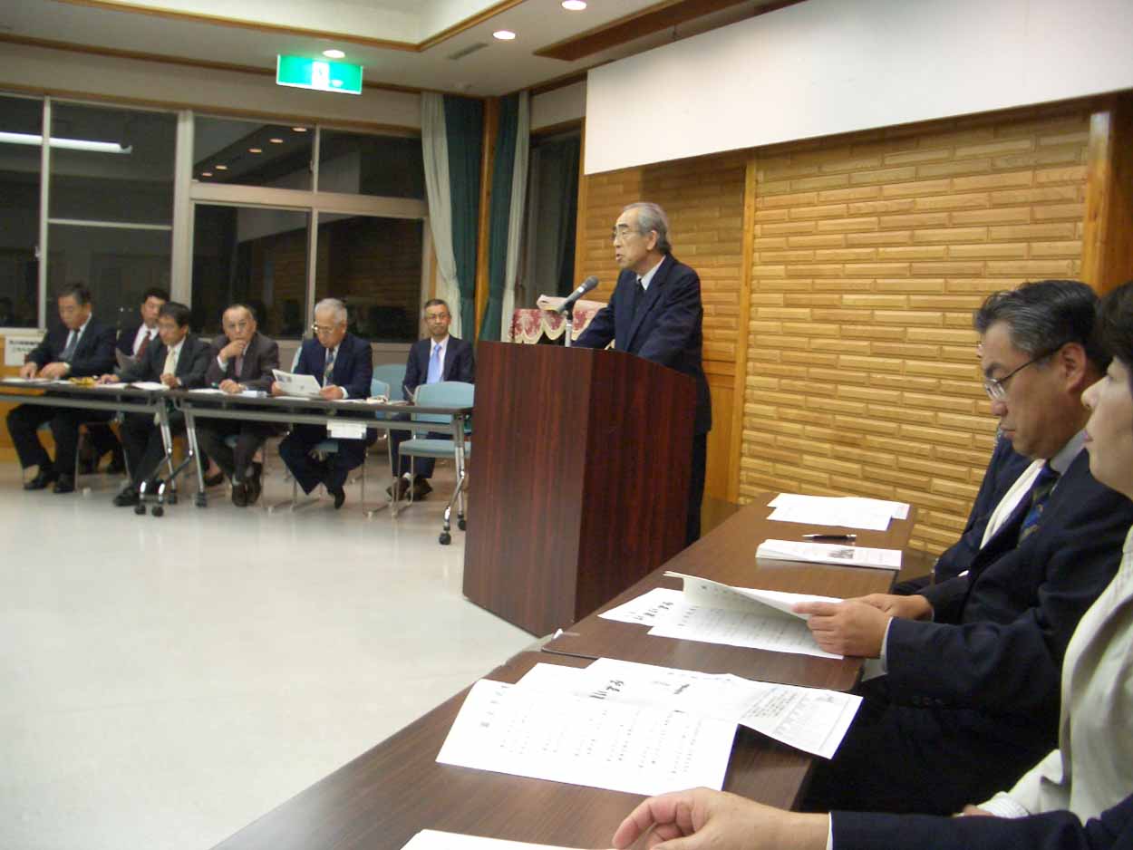 4月、5月は「総会」の季節_f0141310_7422980.jpg