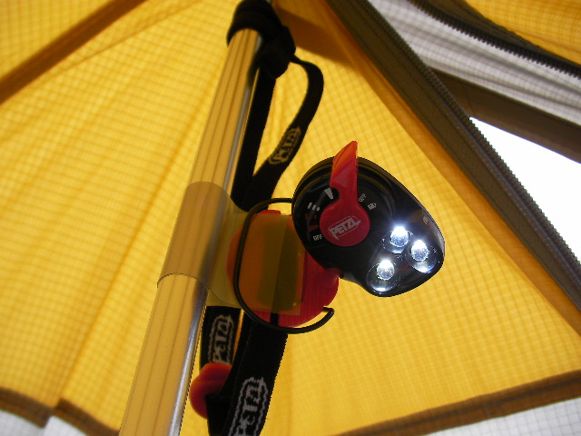 Sierra Designs Origami 2 Ultralight Tent // ワンポールにライトを付ける_f0113727_615112.jpg