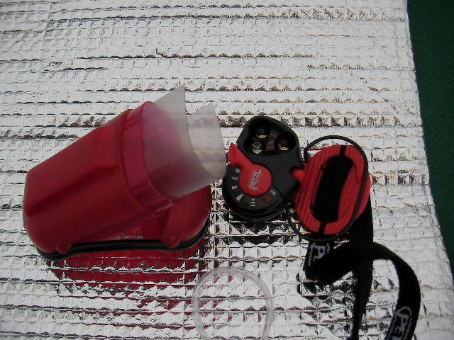Sierra Designs Origami 2 Ultralight Tent // ワンポールにライトを付ける_f0113727_6151424.jpg