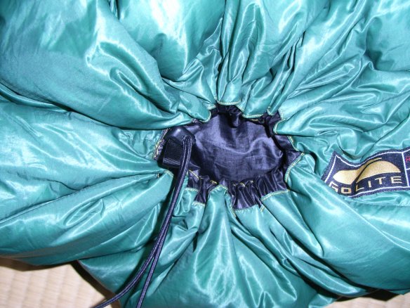 GoLite 40°F Feather Lite Sleeping Bag : 山より道具