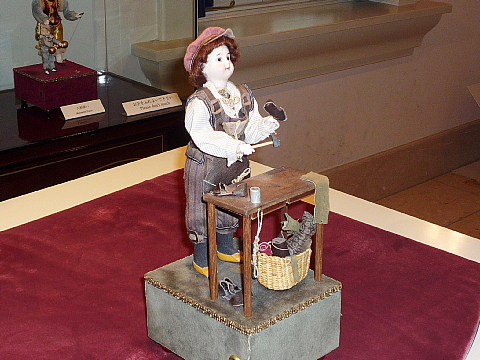 富士・箱根(3) オルゴールの森で見た・・・オートマタ_b0053765_2104954.jpg