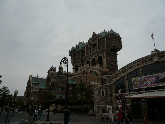 初めてのディズニーシー_a0077616_18351925.jpg