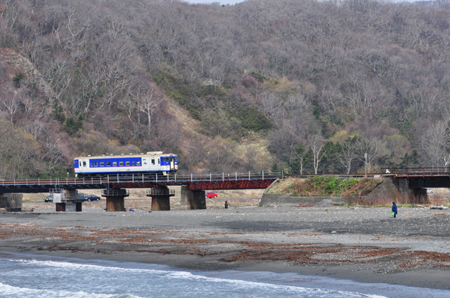 ローカル列車_d0019422_16333382.jpg