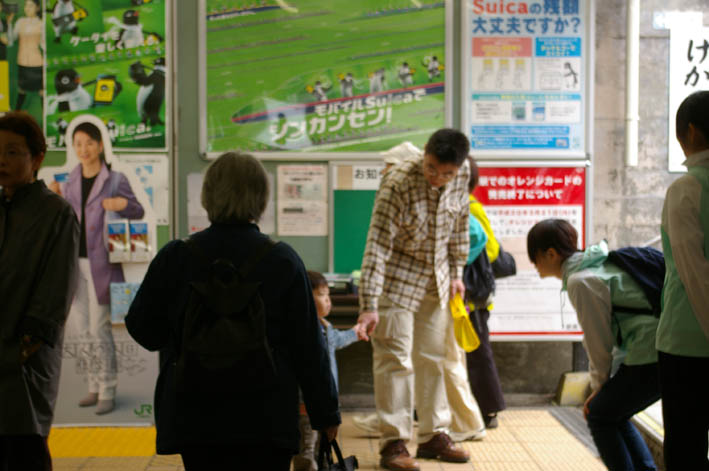 「北鎌倉の神々」のポスターとチラシが北鎌倉駅に！_c0014967_0382363.jpg