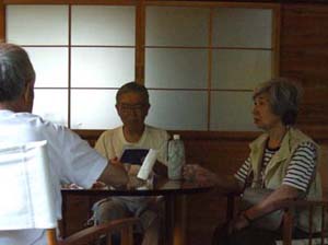 都会の空気を吐いて、加計呂麻の空気を吸い込みましょう!_e0028387_20543861.jpg