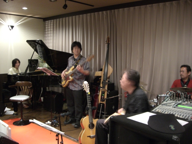 25日はレイアライブ☆26日はテクノタワーホテルクレセント☆_d0103296_9533019.jpg