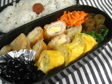 チーズカツ弁当_f0005043_2263642.jpg