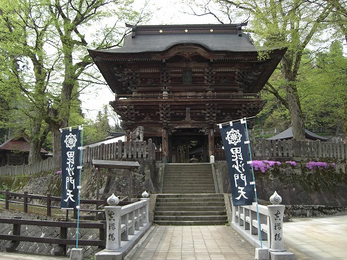 毘沙門様の春_a0084753_170668.jpg
