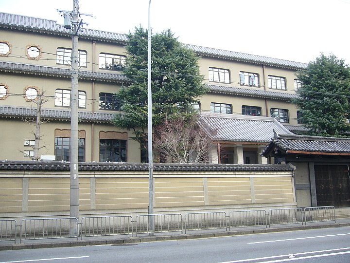 龍谷大学大宮図書館 レトロな建物を訪ねて 龍谷大学大宮図書館 レトロな建物を訪ねて