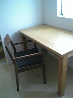 BED & DESK_c0146581_17104572.jpg