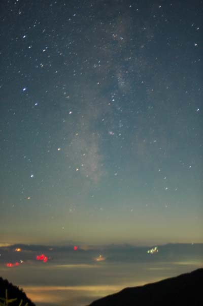 明けの空　流れ星と宇宙ステーションを見よう_e0120896_744769.jpg