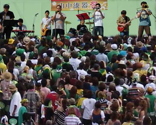 山中漆器祭 伝説のステージになるか?の巻_a0041925_0514784.jpg