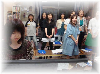 スタッフ会議&よろこびの歌_e0040673_231884.jpg