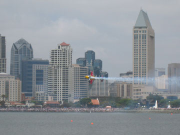 Red Bull Air Race_f0068883_1584826.jpg