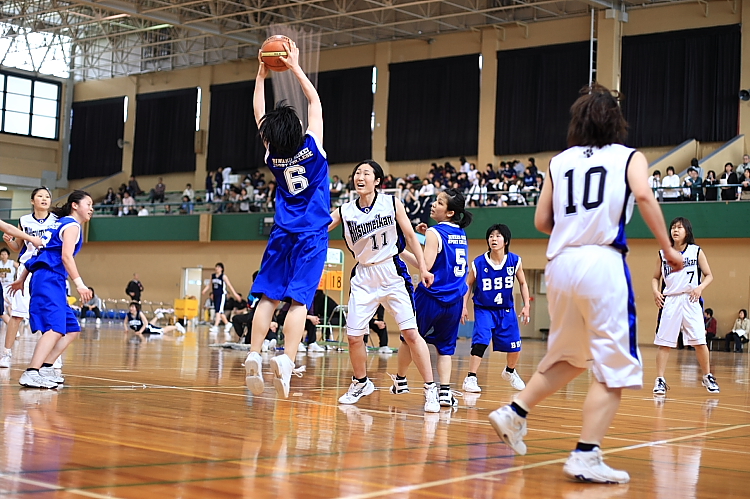 2008/04/27/全関西女子/立命館大学-びわこ成蹊スポーツ大学@龍谷大学03_c0119900_1021124.jpg