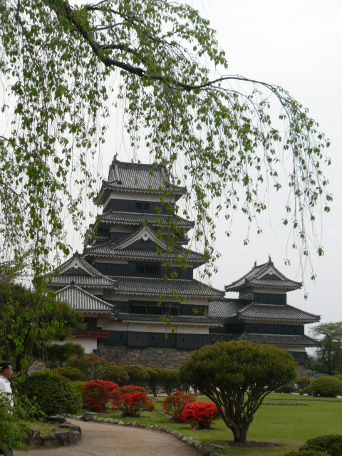 5月・長野の旅 2 松本　お昼ごはんへの道_f0060048_7104140.jpg