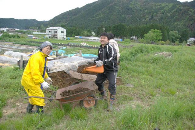 最高の田植えびより_c0050473_1105616.jpg