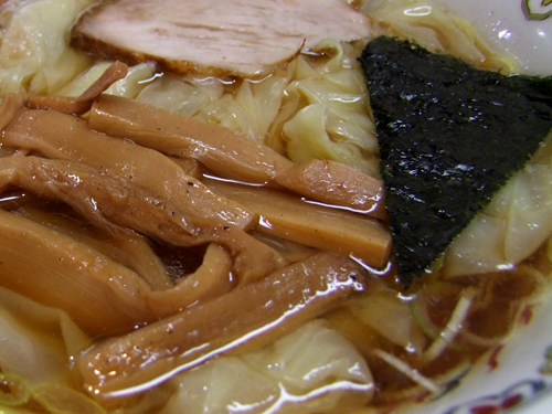 「荻窪 春木屋のワンタン麺」_a0000029_116167.jpg