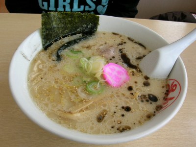 ラーメンさんぱち 東北通店_f0051125_1132034.jpg