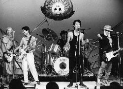 誰カバ ボーカルが大麻所持で逮捕 Hindi Groove 誰カバ ボーカルが大麻所持で逮捕 Hindi Groove