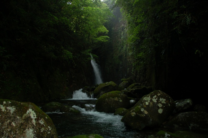 部屋滝と猿手滝_c0024254_4212434.jpg