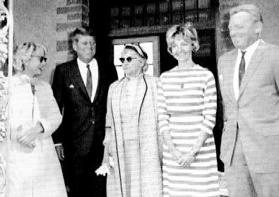 フォトギャラリー:メアリー・ピンチョー・マイヤー。知りすぎていた大統領の愛人 by Clifford Shack_c0139575_20193770.jpg