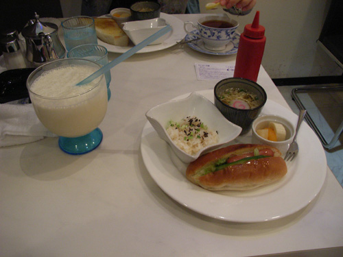 d0089386_1242946.jpg