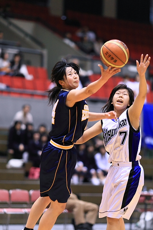 2008/04/29/全関西女子/立命館大学-大阪教育大学@尼崎市総合体育館02_c0119900_23432247.jpg