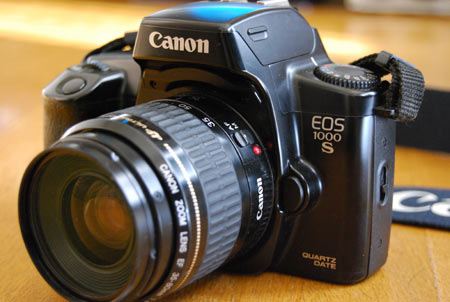 Canon キヤノン EOS 1000S☆フィルムカメラ☆動作確認済み♪