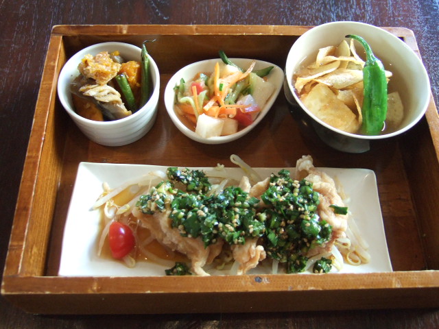 いろどり野菜プレート の夏仕様!_c0128487_20472486.jpg