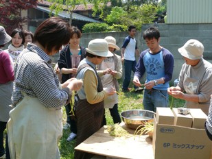 野菜ソムリエたちの祭典「まるもり筍○ごと祭り」開催される！_e0097615_1818620.jpg