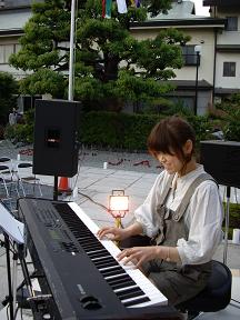 お寺でJAZZ_f0042307_12294496.jpg