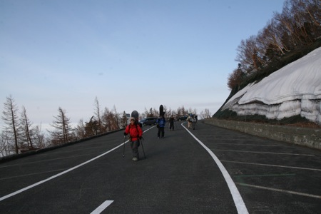 【バックカントリー】エキスパート富士山080521〜22 2日目_d0079579_10543374.jpg