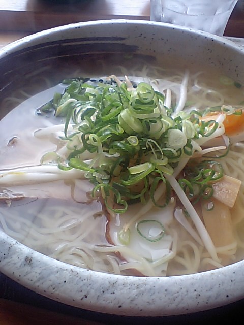 拉麺・食工房 まる家_a0077663_4493365.jpg