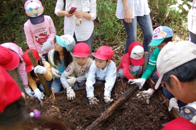 箱作小学校１年学習サポート「自然とのふれあい」_c0108460_15464879.jpg