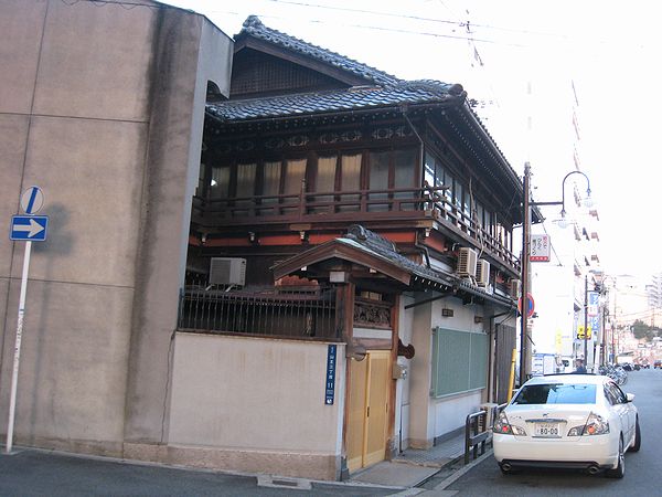 飛田新地の遊郭建築群_f0139570_353850.jpg