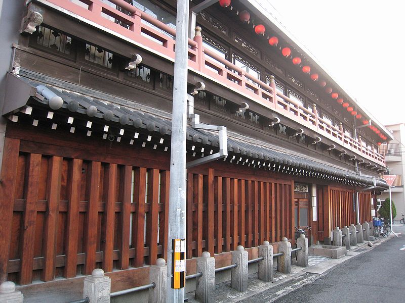 飛田新地の遊郭建築群_f0139570_3548100.jpg