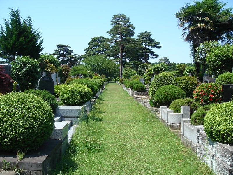 小平霊園に新たな合葬式墓地完成_f0059673_22423147.jpg