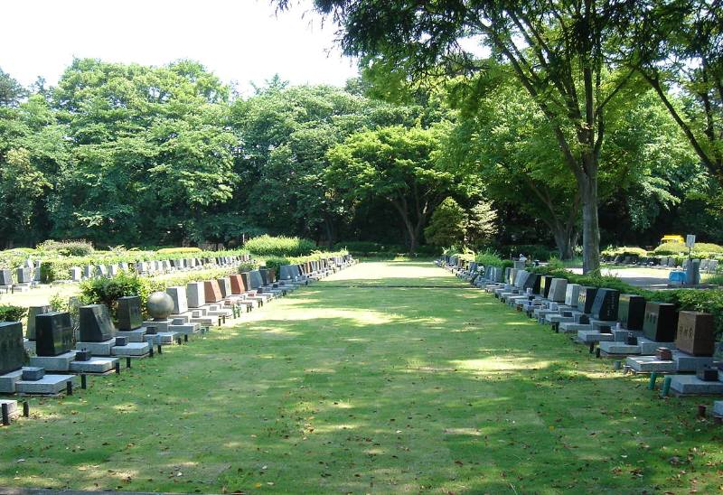 小平霊園に新たな合葬式墓地完成_f0059673_22434434.jpg