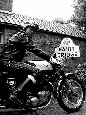FAIRY BRIDGE_f0164058_2442141.jpg