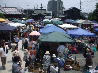 成田山川越別院・蚤の市_a0105566_1405814.jpg