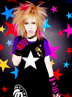 LM.C　NewSingleは6月4日に発売！_e0025035_1353710.jpg