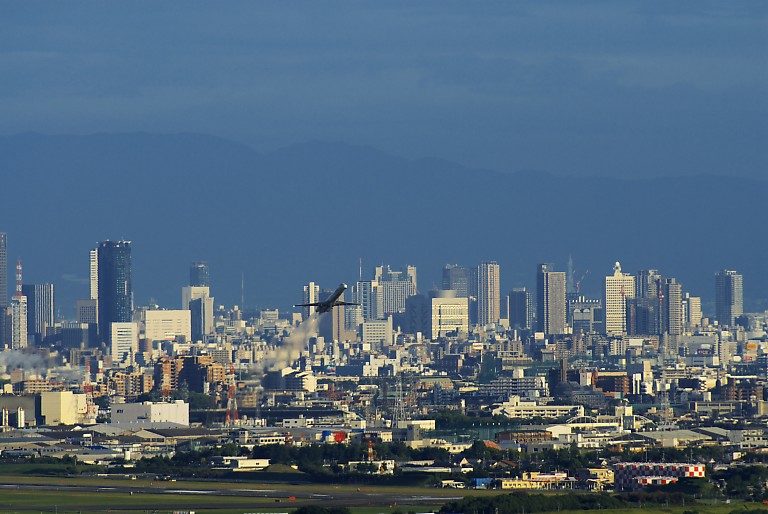 大阪空港遠景　20080530_a0050572_1884137.jpg